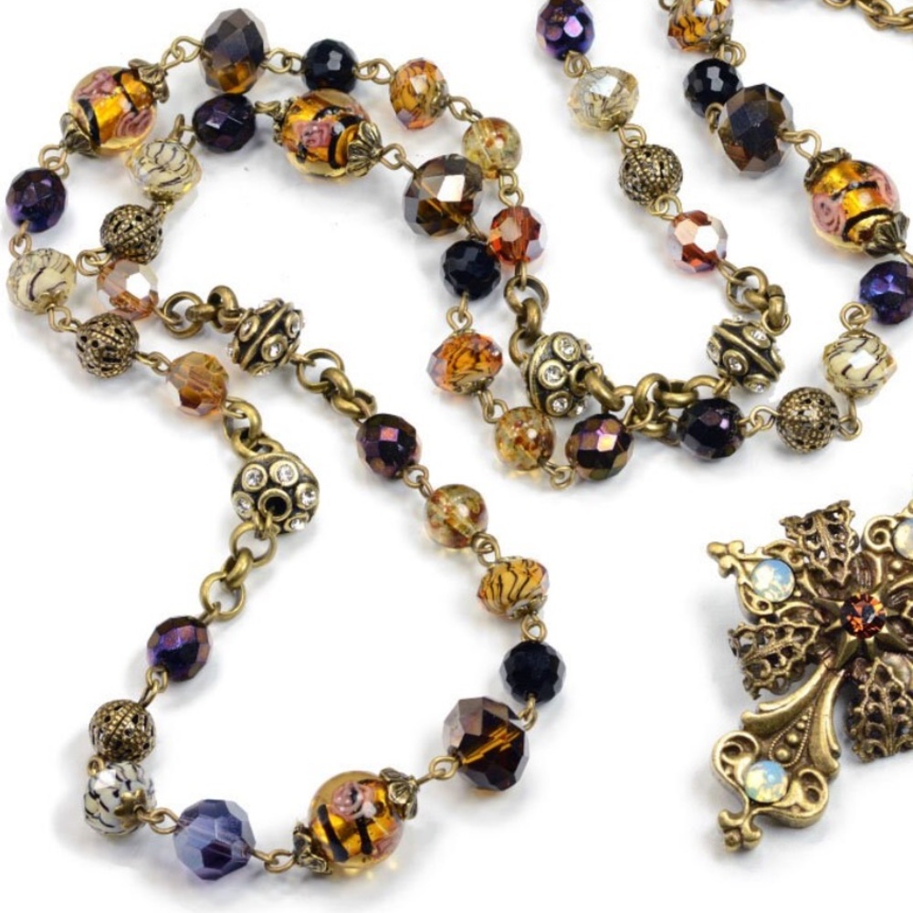 Sweet Romance Baroque Rosary Necklace Vintage-Inspired - Picture 4 of 10